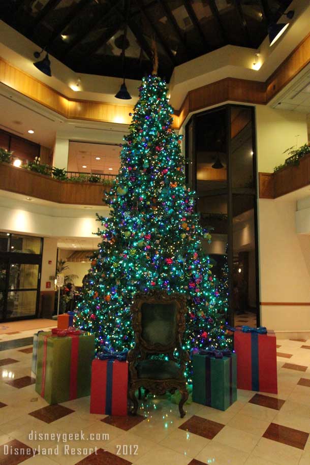 Moving on to the lobby tree.