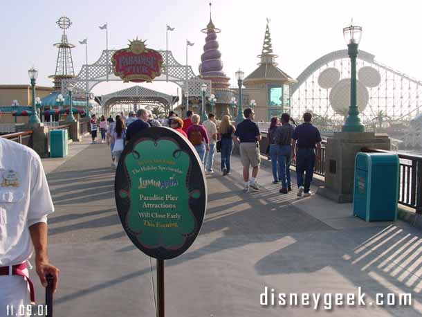 Also now around the park are quite a few signs saying the Pier attractions will be closed early.