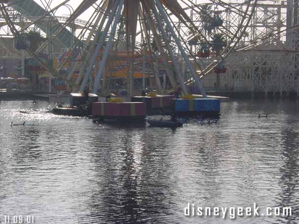 When we arrived in the early afternoon they were positioning all the barges.