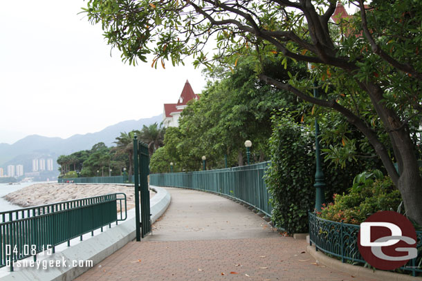 Looking back at the waterfront promenade we just walked down.  If you continue past the Disneyland Hotel you pass the construction site for the Explorers Lodge and beyond that Disney Hollywood Hotel (I do that walk on a later day).