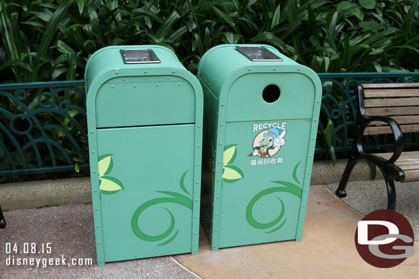 Park Promenade trash cans