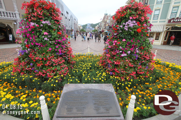 Let us start the tour at the dedication plaque which is on the edge of Town Square.