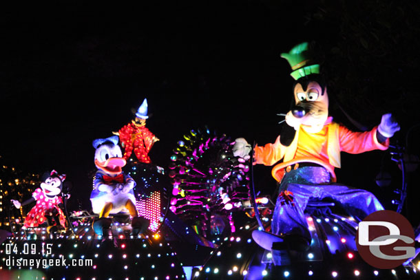 The Fab 4 (Goofy, Donald, Minnie and Mickey) are the finale group.