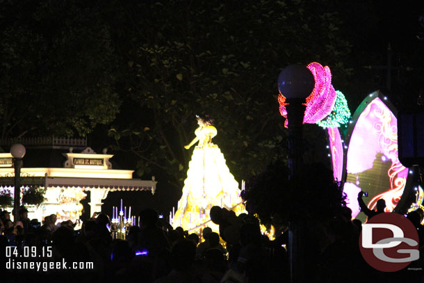 After Mickey passed by I pushed through the crowd and rushed to Main Street to catch the parade again.  Thanks to the show stop I was able to catch it and get to Town Square before the stop ended.  So I could get a second viewing.