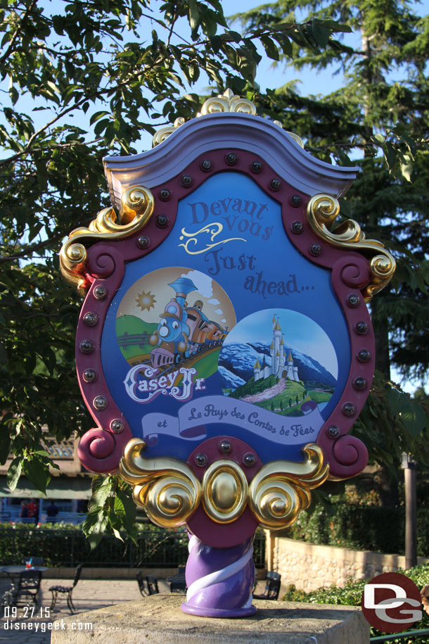 A sign with the two attractions that in the area.