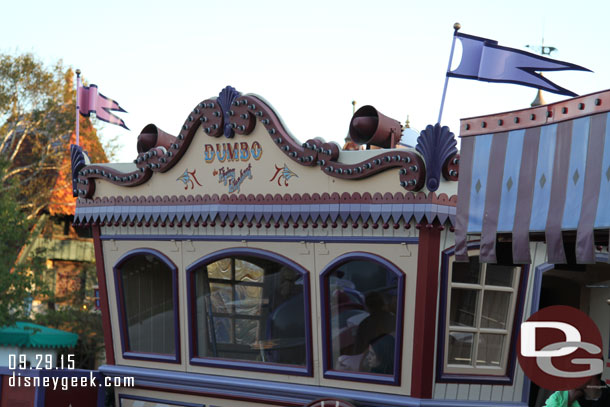 The attraction control booth