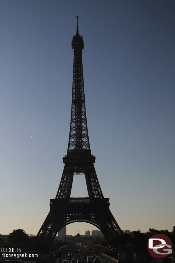 Instead we walked toward the Eiffel Tower to get into line.