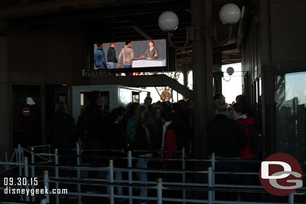 The queue for the lift to the top.