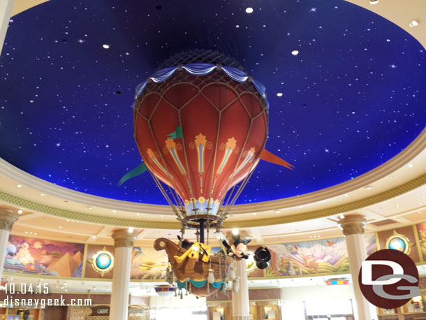 The center of the store features a balloon and scenes around it.