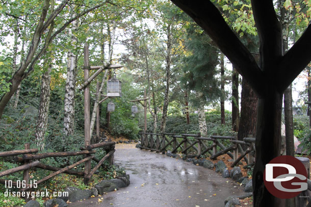 Took this walkway to Frontierland.