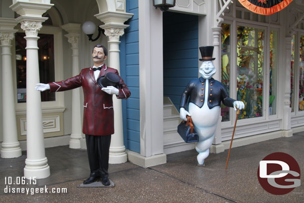 Back to Main Street USA and one last Ghost picture