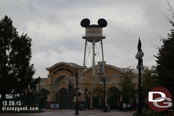 Passing by the Walt Disney Studios Park no time to visit.