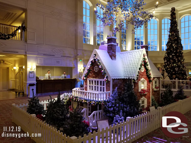 Decided to visit the Disneyland Hotel and check out the Christmas decorations.  I was frustrated with myself for not knowing that cut off time and missing it by only a few minutes. 