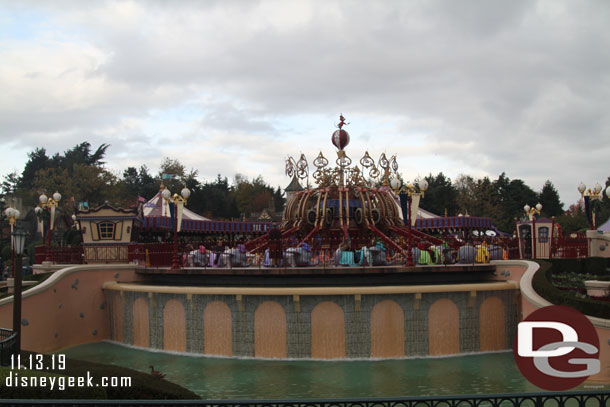 Dumbo was open but the fountain was not on this morning.