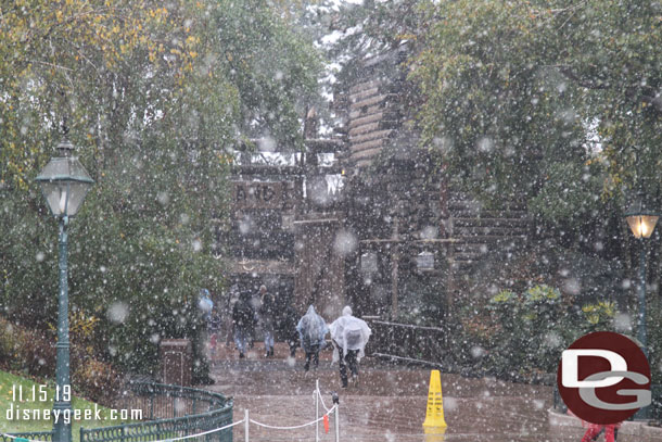 Looking toward Frontierland.