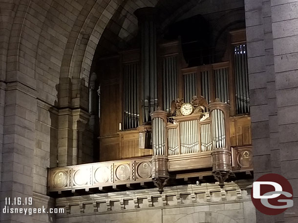 Another look at the Grand Organ.