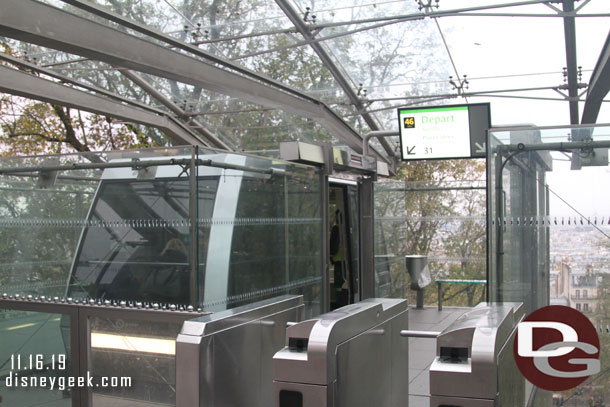 I opted to take the Montmartre Funicular (Funiculaire de Montmartre) back to the bottom.