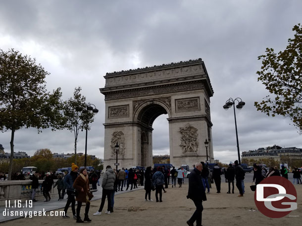 Arrived at the Arc de Triomphe area.