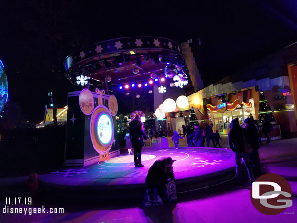 I walked by the stages in the Disney Village several times this trip and never saw any performances.. just kids and/or adults on them for pictures.