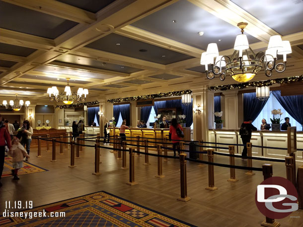 Started my last full day at Disneyland Paris off taking a look around the Newport Bay Club.   The lobby was not too crazy this morning so here is a look around.