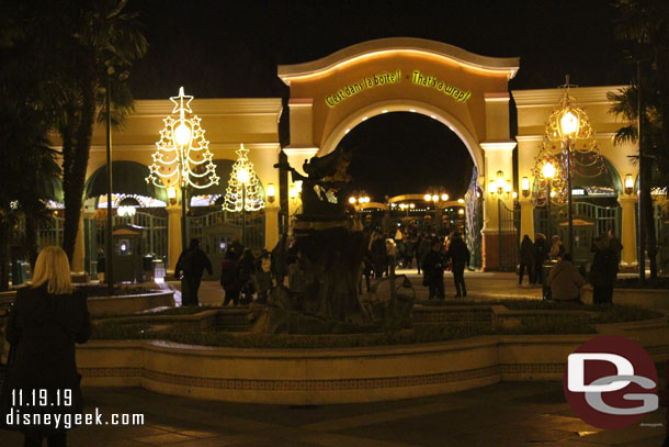 After the show I exited the park with the crowd since the park was now closed.