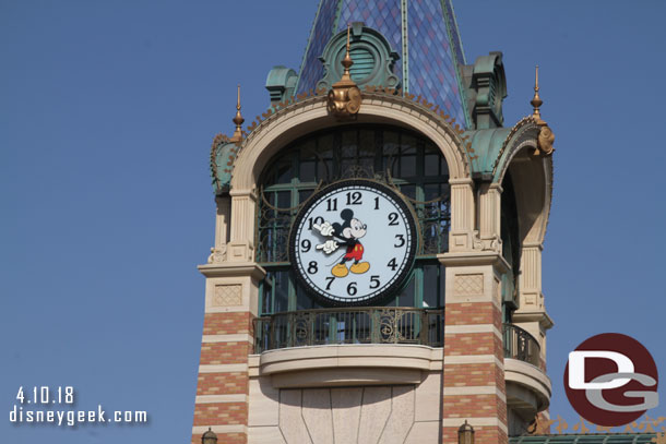 A closer look at the clock