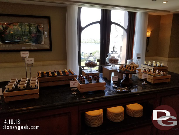 After a brief stop to drop bags in the room arrived at the  Magic Kingdom Club to check out the afternoon snack/dessert offerings.