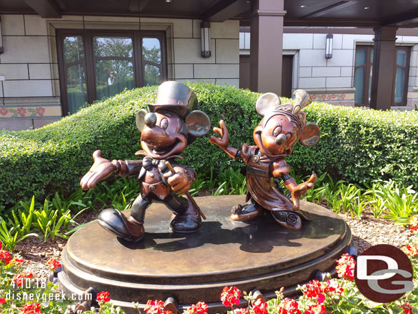 The Mickey and Minnie statue at the front entrance.