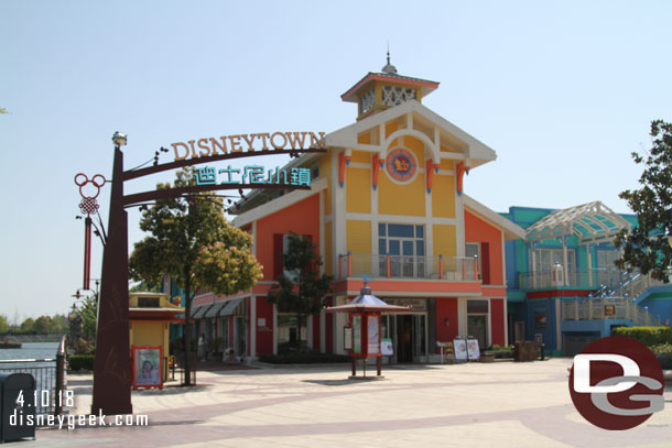 The Lakeshore district of Disneytown. We turned at this point toward the ferry.