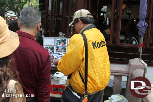 This was great.  This guy would take your picture and print it on the spot for you.  Of course he set up shop right in the middle of a narrow and crowded walkway.