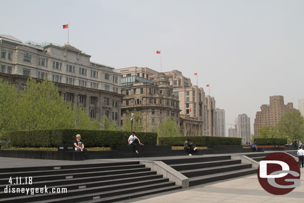 A sitting area as we continued North.