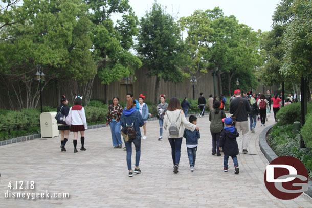 The walkway to Fantasyland.  To the left is Toy Story Land behind that wall.