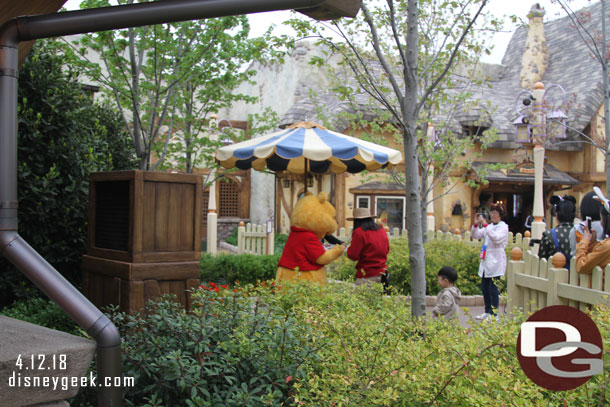 Winnie was nearby greeting guests.