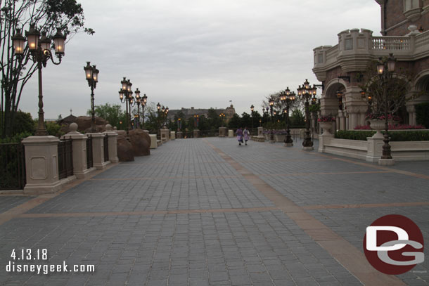 A look at the courtyard behind the castle, nice and quiet this morning.