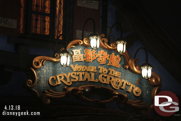 Thought about a night cruise to the Crystal Grotto but it was still nearly an hour wait.