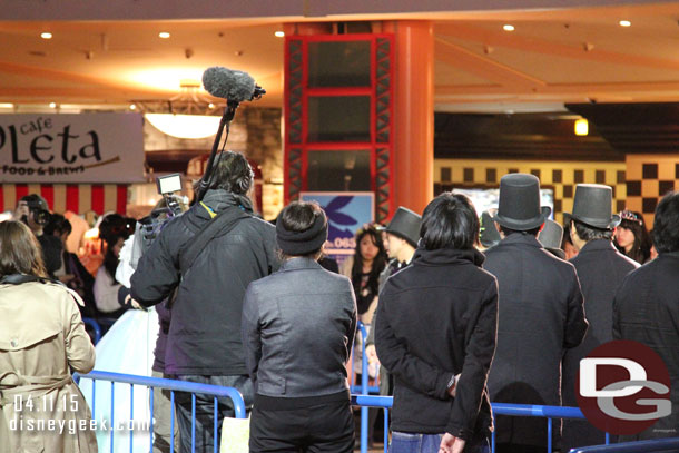 After dinner we walked around and the press was there talking with the performer.