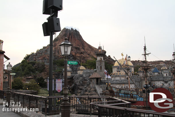 Ahead Mysterious Island.