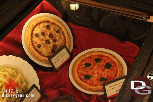 I boarded the Steamer at this point and all my pictures were too dark/blurry.  They forced us off at the Mediterranean Harbor.  So  I stopped by the Zambini Brothers Ristorante.  Here is alook at some of the food.