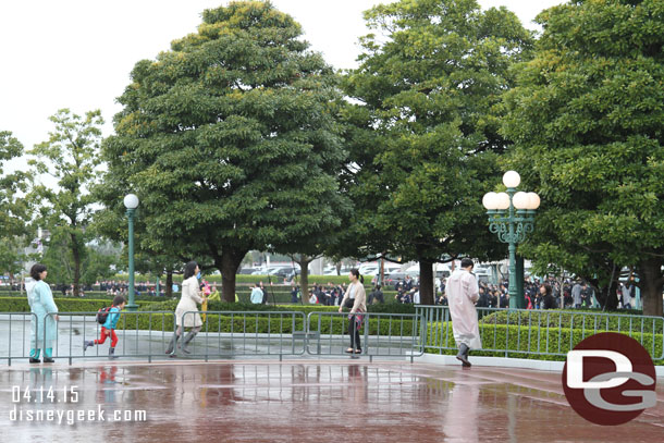 The center area was reserved for resort guests and their 15 minute head start.