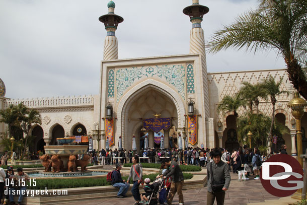 A good size line for the Magic Lamp Theater