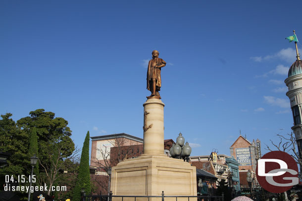 Back toward the American Waterfront