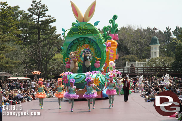 Parade time.  The lead float making its way through Westernland features an Easter Garden.