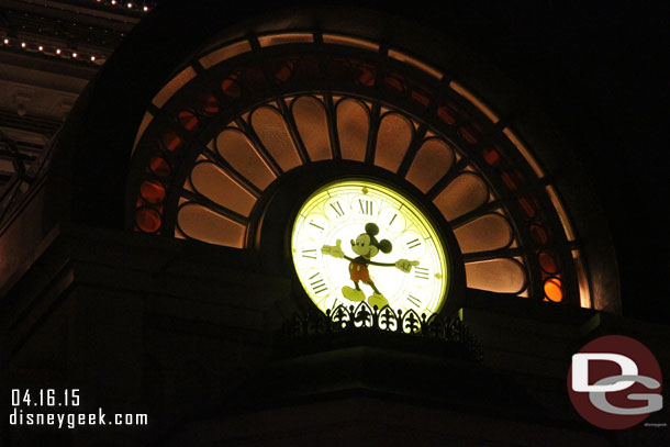 Leaving Tokyo Disneyland.  Always a little depressing to wrap your time in the park.  I still have two more days though.  One day for Mt. Fuji then back to Disney to see the hotels.