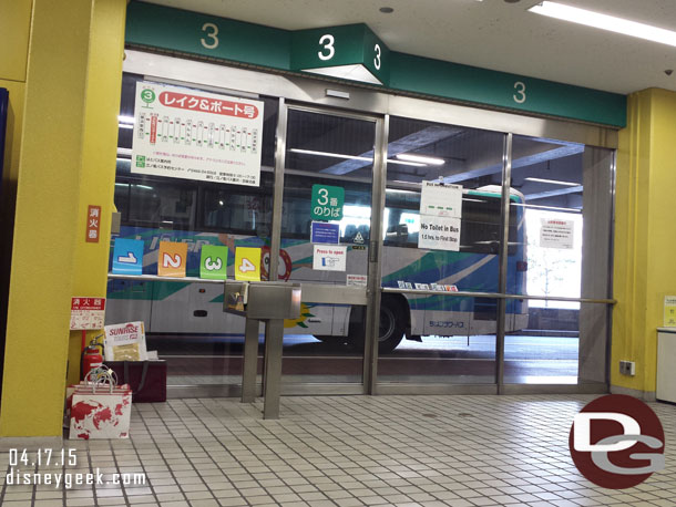 I was seated at the bus terminal at 8:17am waiting for our 9am tour.  No problems today.  It is a much easier trip when the train lines are running.