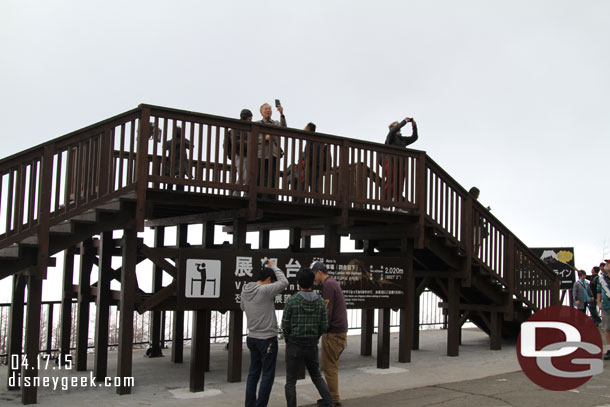 A look at the viewing platform that was available.