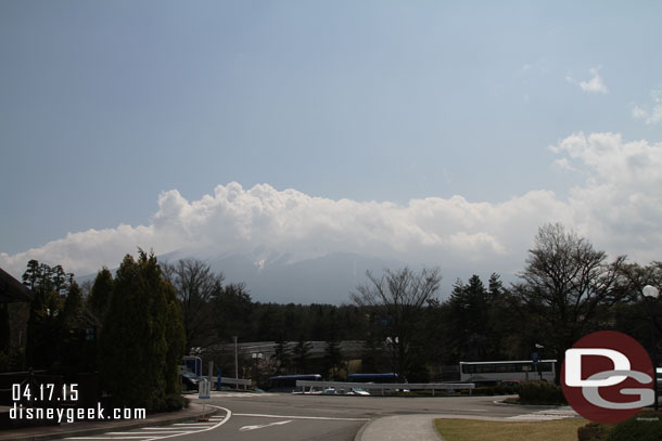 The tour stopped for lunch at a nearby hotel.  We opted to grab a bite and sit outside and watch the clouds and Mt Fuji hoping for a brief glimpse.