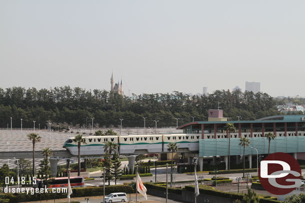 Started my last morning off packing up and getting ready to head home this evening.  In between packing took some Monorail pictures out the hotel room window.  Here is one pulling into the Bayside Station