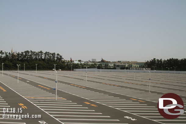 The far parking lot was not in use. In the distance you can see Splash Mountain.