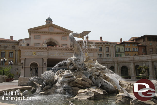 The fountain with the hotel MiraCosta behind it.