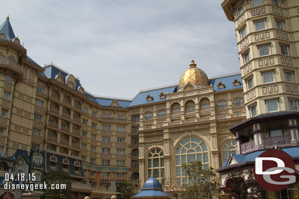 Approaching the Tokyo Disneyland Hotel.